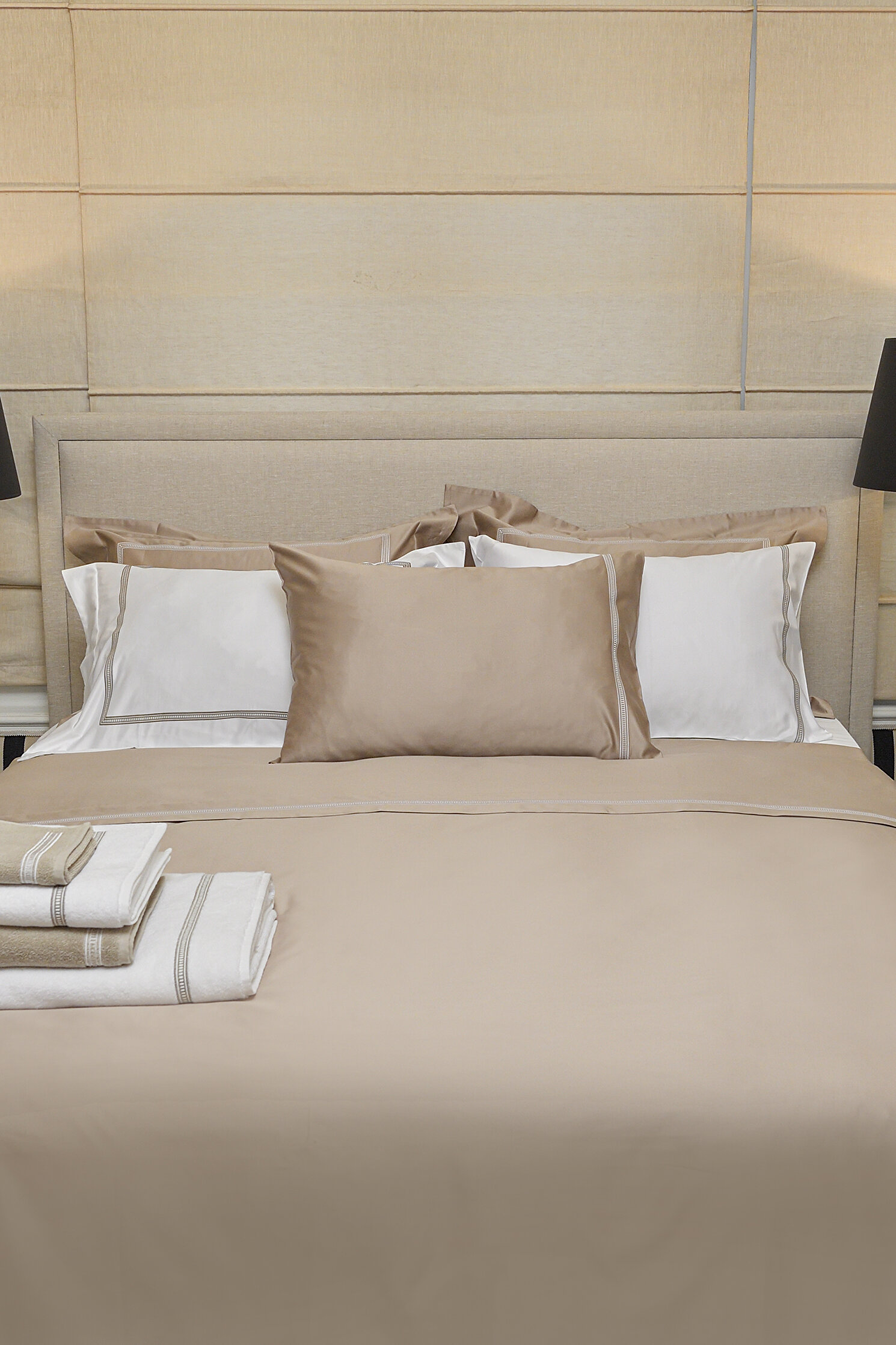 LUXURY NEVRESİM TAKIMI