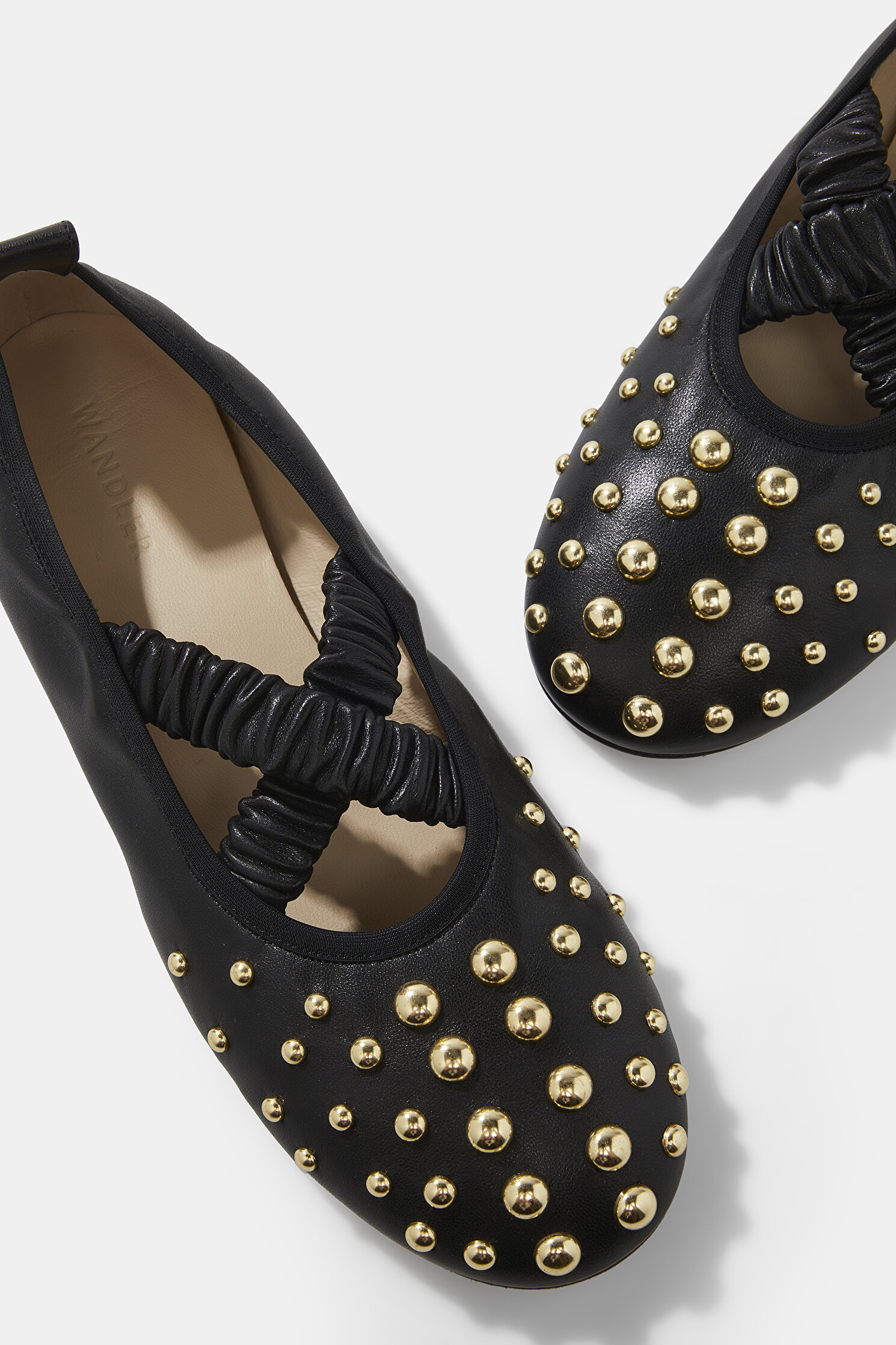 Women Black Wandler Flat Shoes