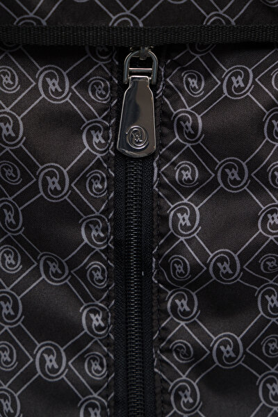 SUITCASE 8