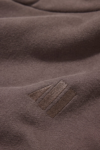SWEATSHIRT 4