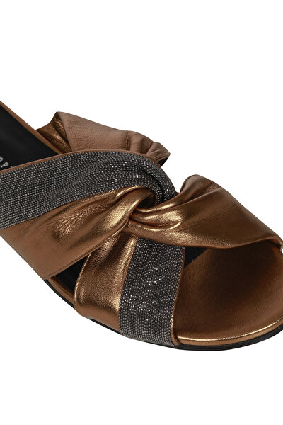 SANDALS 4