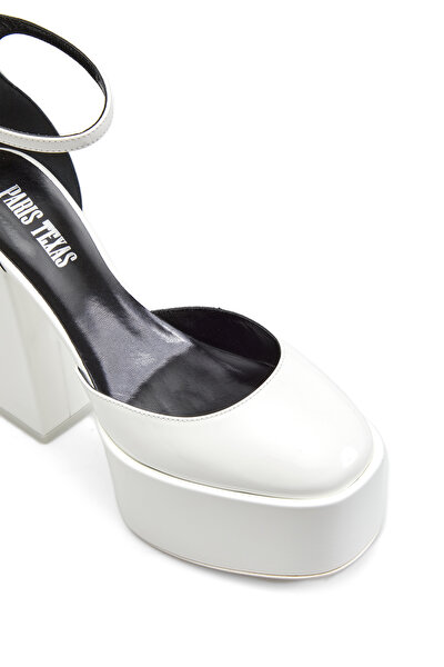 White Shoe 4