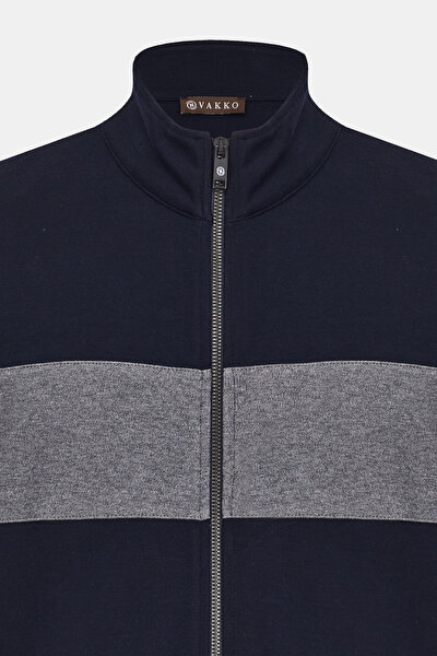 SWEATSHIRT 3