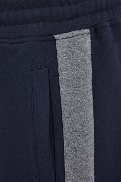 SPORTS PANTS 4