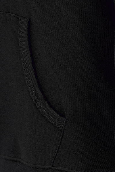SWEATSHIRT 4