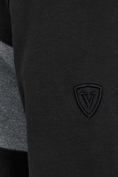 SWEATSHIRT 5