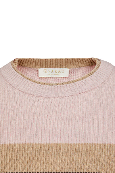 PEMBE O YAKA TRİKO 4