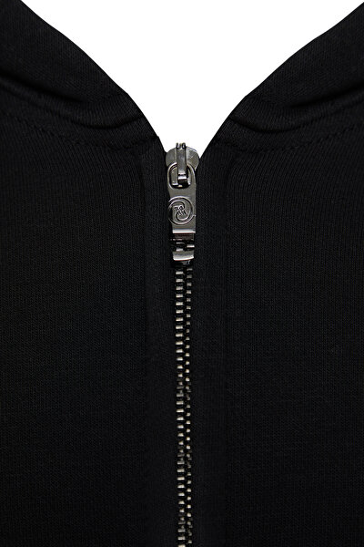SWEATSHIRT 3