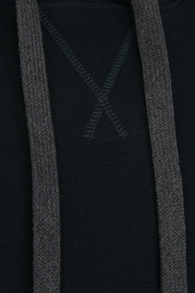 SWEATSHIRT 3