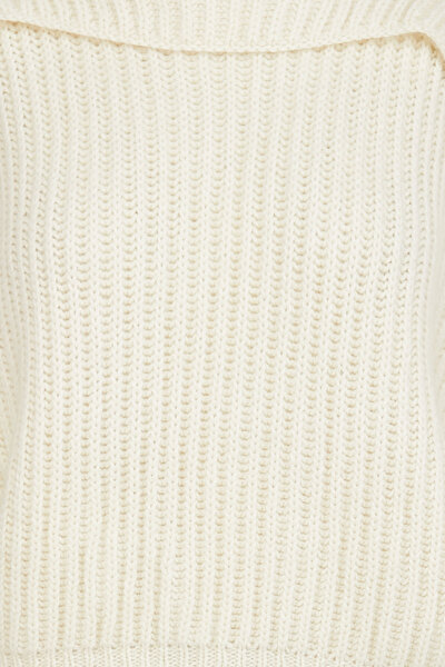 SWEATER 3