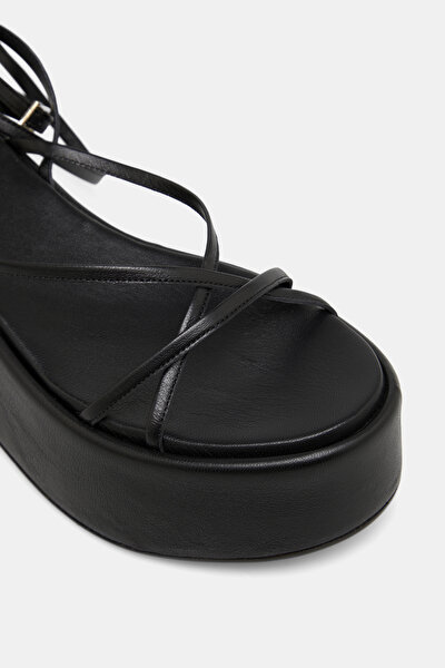 SANDALS 4