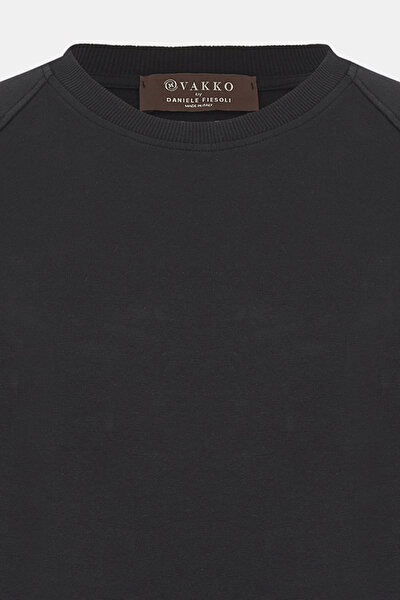 SWEATSHIRT 3