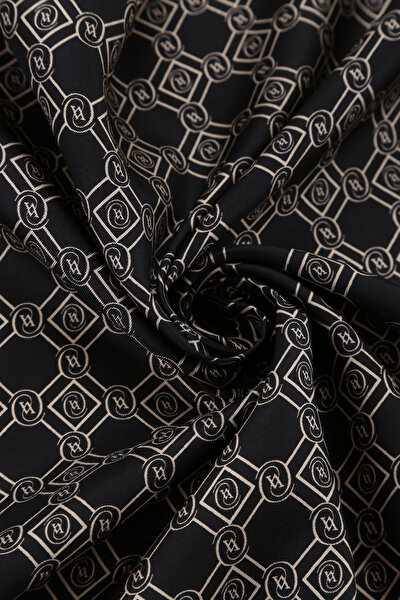 MONOGRAM DESENLİ İPEK EŞARP 3