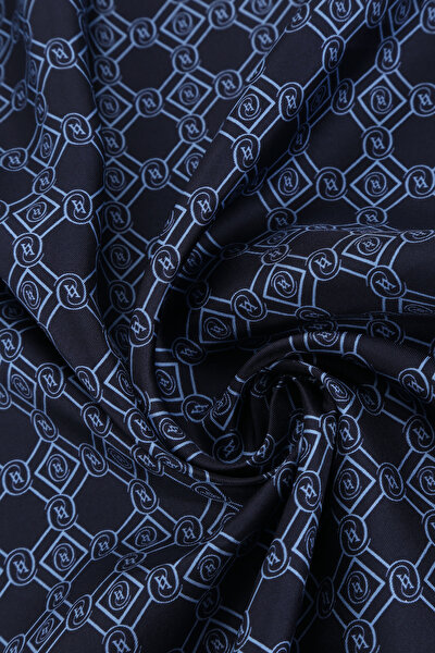 MONOGRAM DESENLİ İPEK EŞARP 3