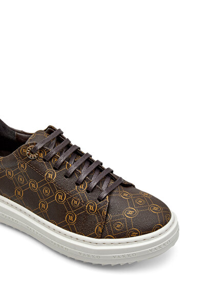 SNEAKERS 4