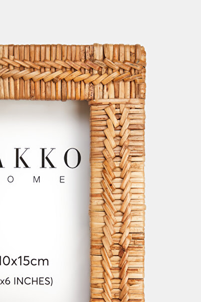 RATTAN FRAME 3