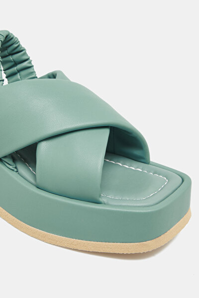 SANDALS 4