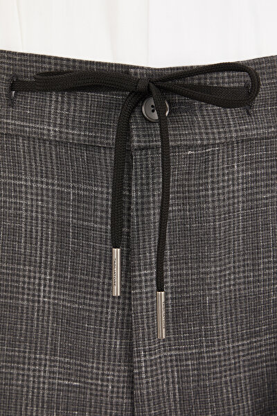 SUIT 5