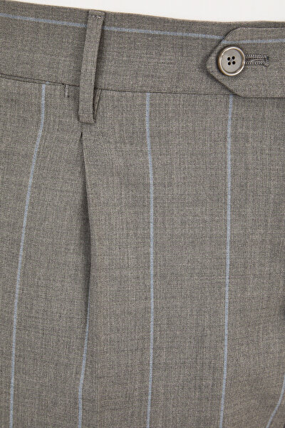 SUIT 5