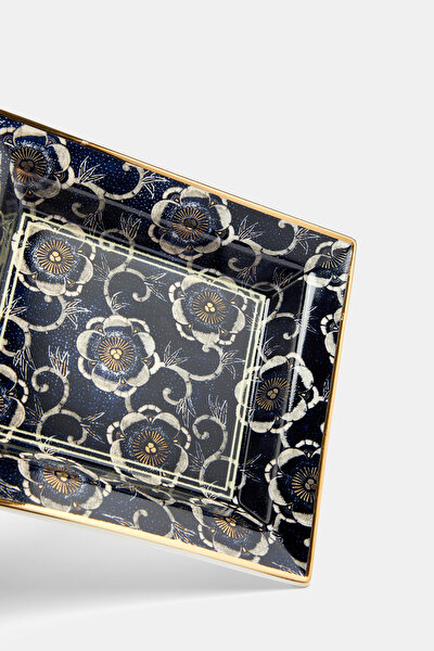 DECORATIVE ASHTRAY 3