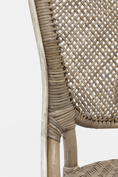 CHAIR 4