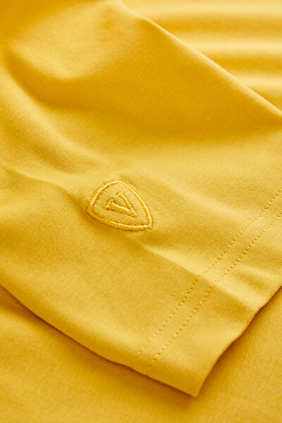 T-SHIRT 4