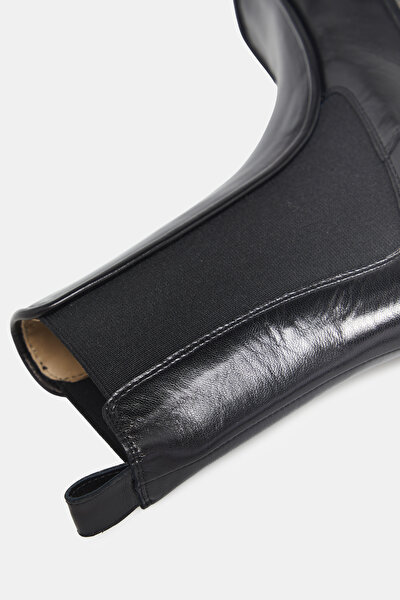 BOOTS 5