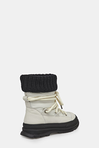 BOOTS 3