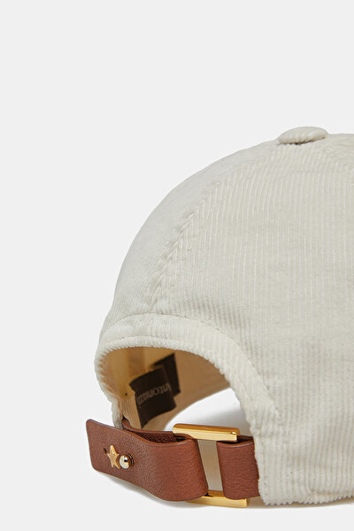 HAT 4