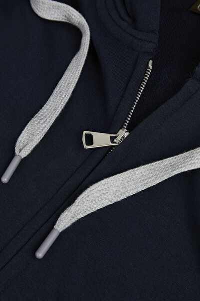 SWEATSHIRT 3