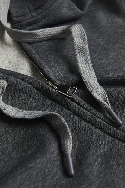 SWEATSHIRT 3