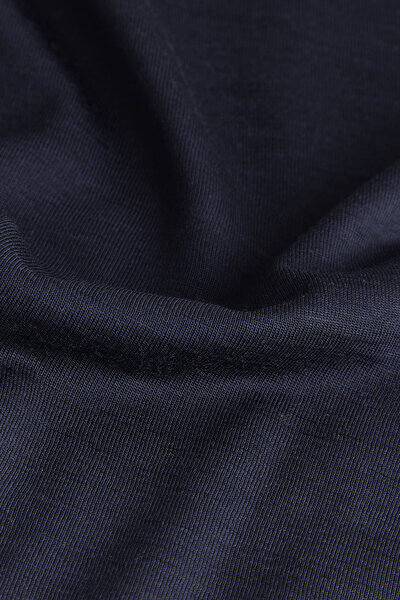 T-SHIRT 4