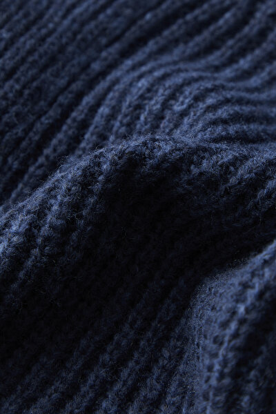 KNITWEAR 8