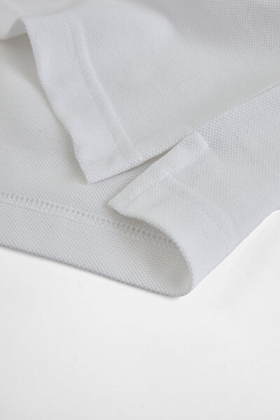 WHITE T-SHIRT 4
