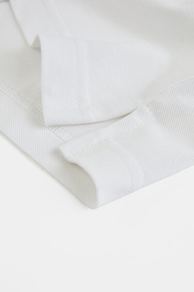 WHITE T-SHIRT 4