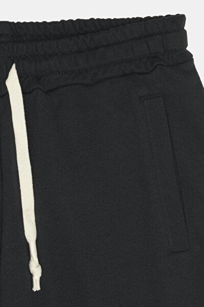BLACK SPORTS TROUSERS 3