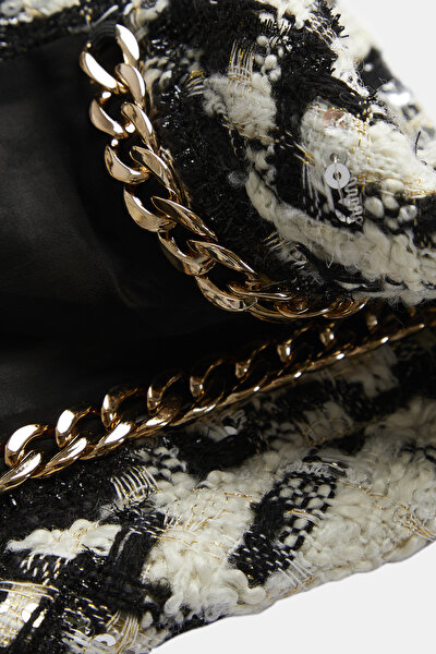 WHITE HOOK AND EYE JACKET 4
