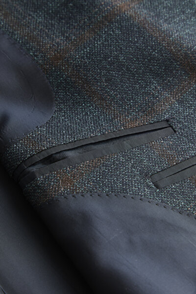 BROWN JACKET 5