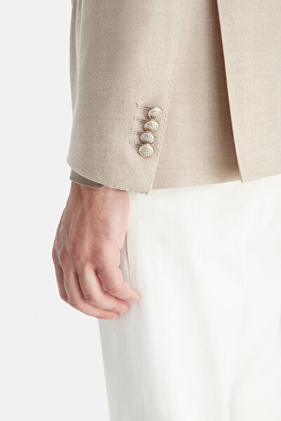 BEIGE JACKET 3