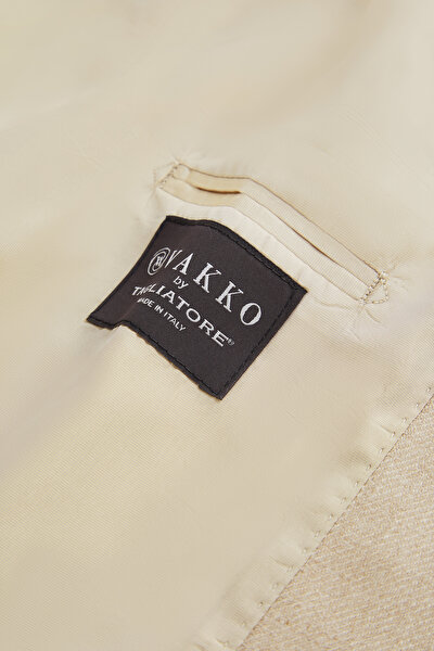 BEIGE JACKET 9