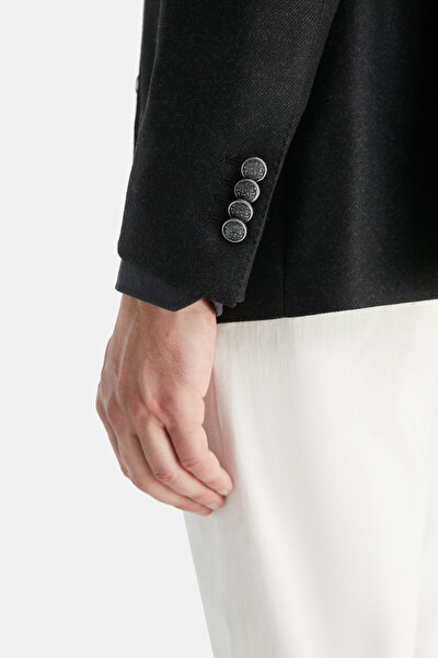 BLACK JACKET 3