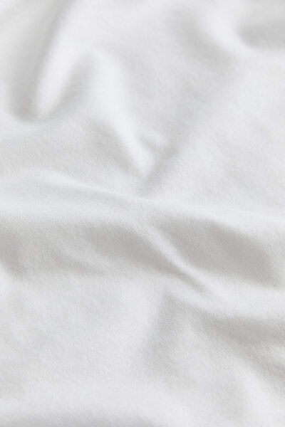 BEYAZ O YAKA KISA KOLLU T-SHIRT 4