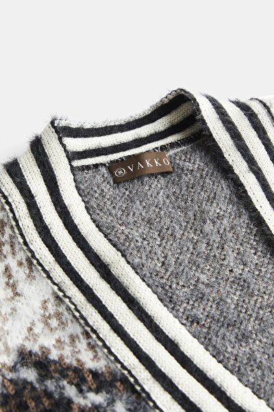 GREY DESIGN FILLED CARDIGAN 3