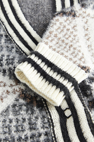 GREY DESIGN FILLED CARDIGAN 5