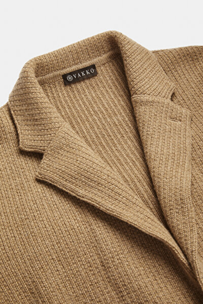 BEIGE JACKET 3