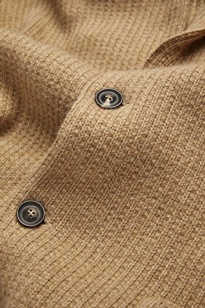 BEIGE JACKET 5
