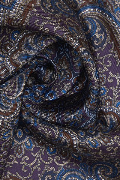 HANDKERCHIEF 3
