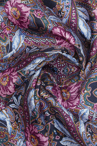HANDKERCHIEF 3