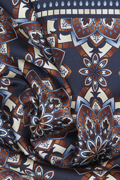 HANDKERCHIEF 3