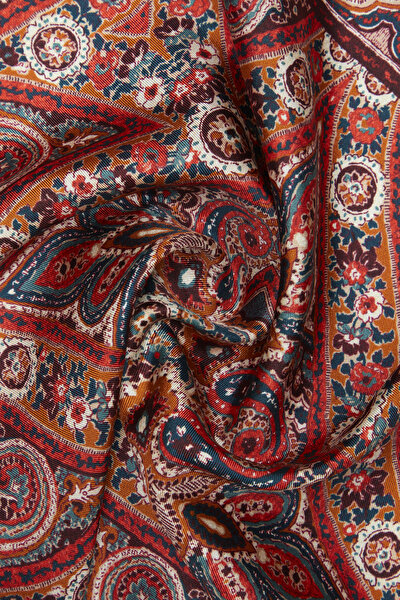 HANDKERCHIEF 3
